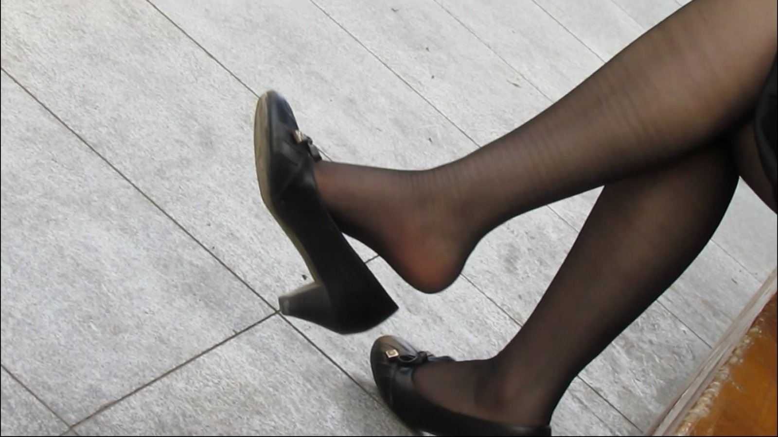 streetsnapdangl[00 00 17][20181201 002356 3]